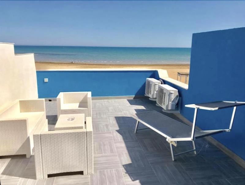 Terrazze Sul Mare Bed and Breakfast Pozzallo Εξωτερικό φωτογραφία