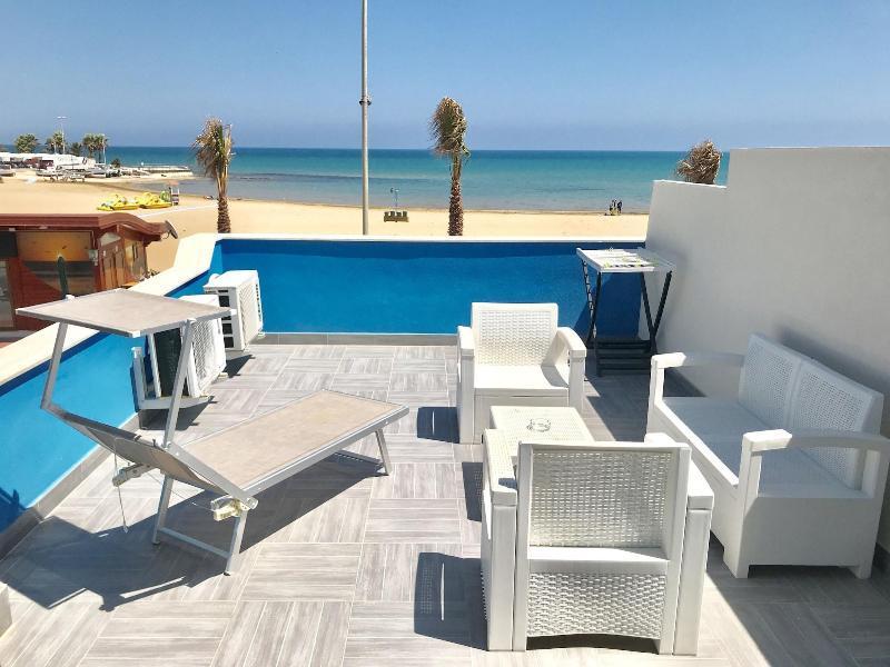 Terrazze Sul Mare Bed and Breakfast Pozzallo Εξωτερικό φωτογραφία