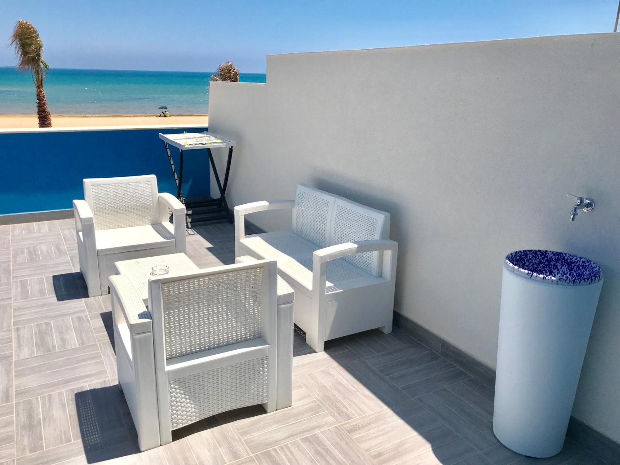 Terrazze Sul Mare Bed and Breakfast Pozzallo Εξωτερικό φωτογραφία